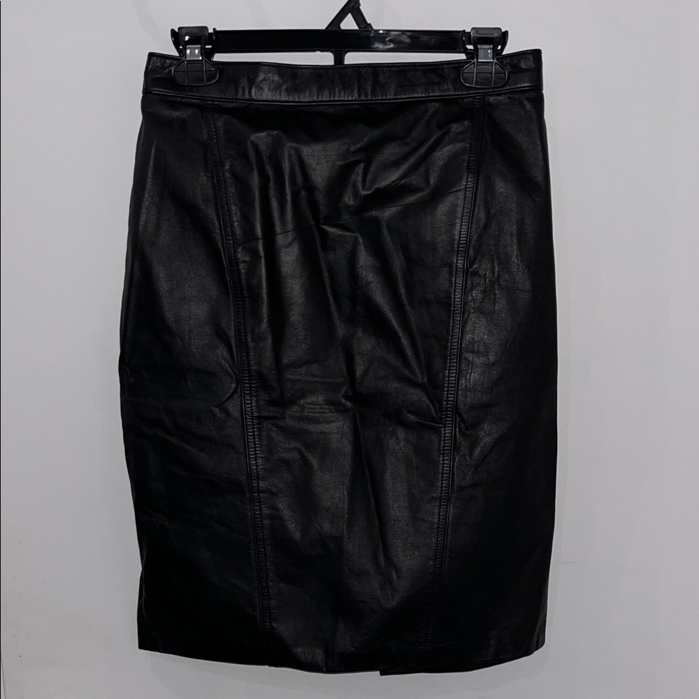 Sleek Black Pencil Skirt